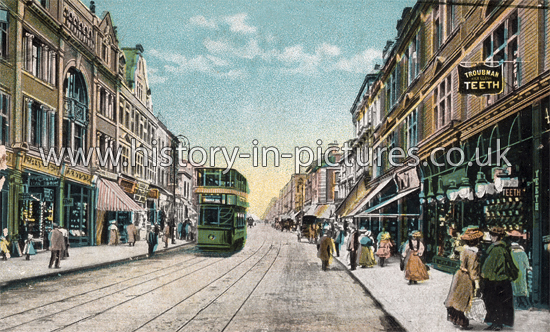High Street, Kingsland, Islington, London. c.1905.